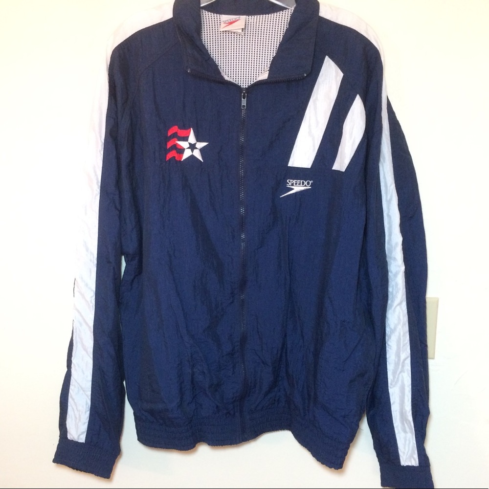 Speedo Swimmers Warm Up Jacket. Red and white star